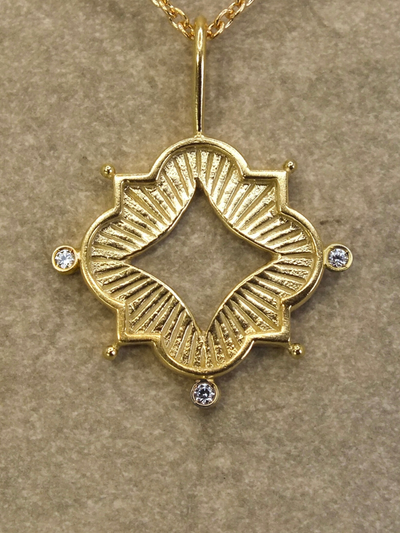 Luminis Aegis Gold Necklace with White or Blue Diamonds